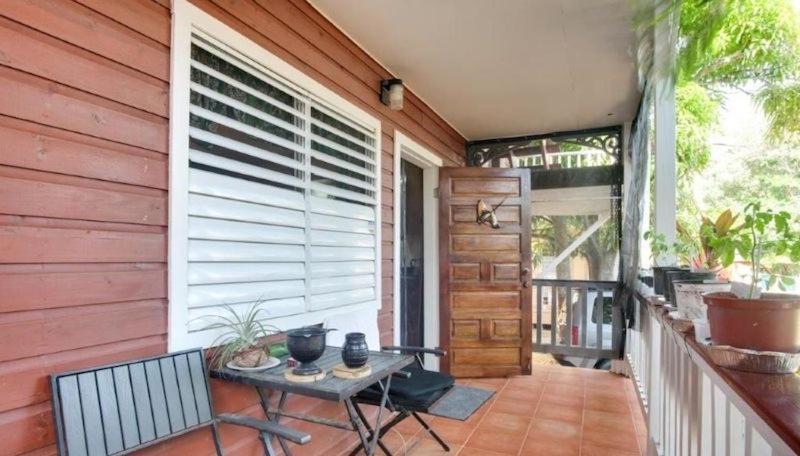 Hotel Alux House Placencia Exterior foto