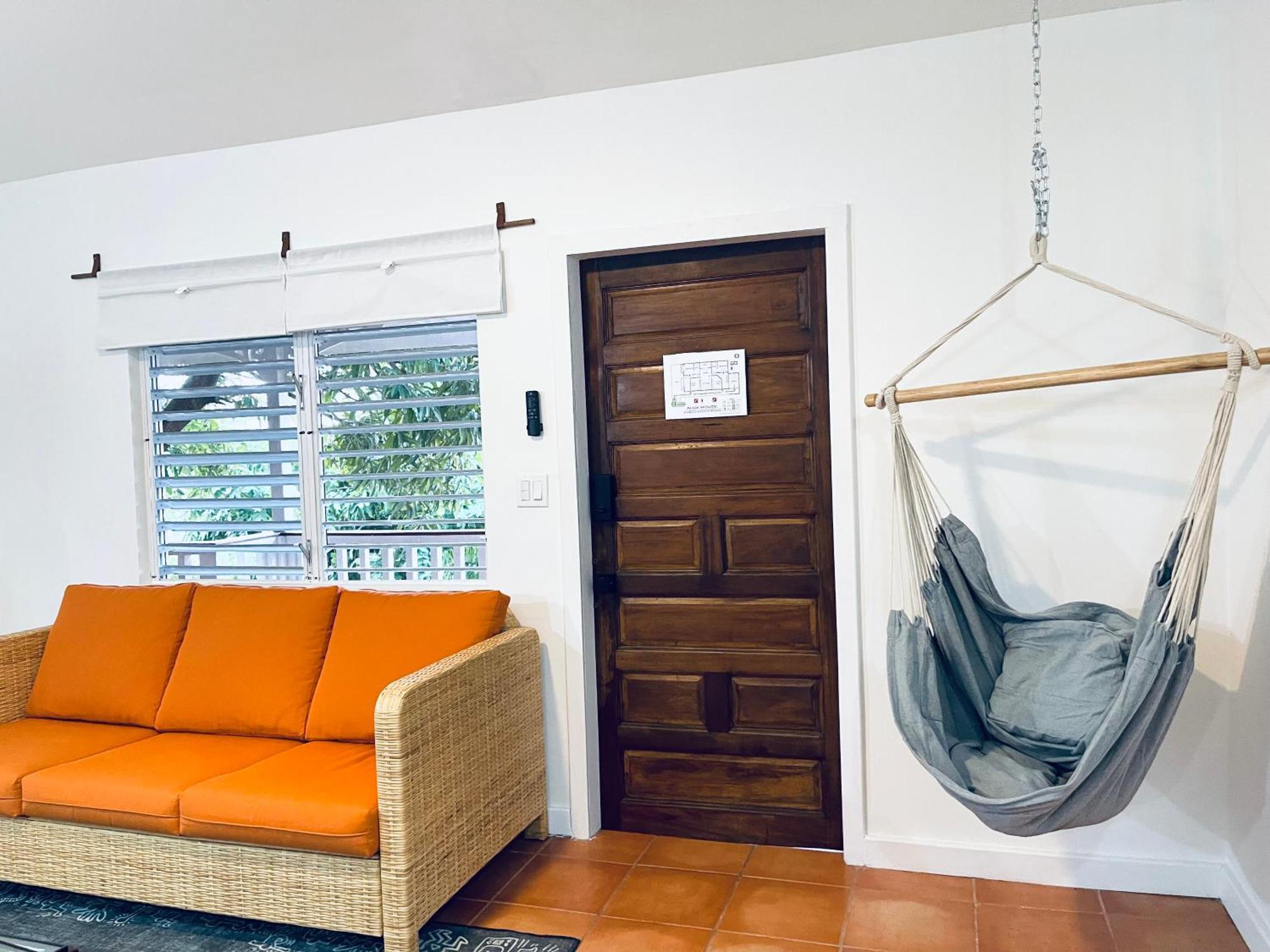 Hotel Alux House Placencia Exterior foto